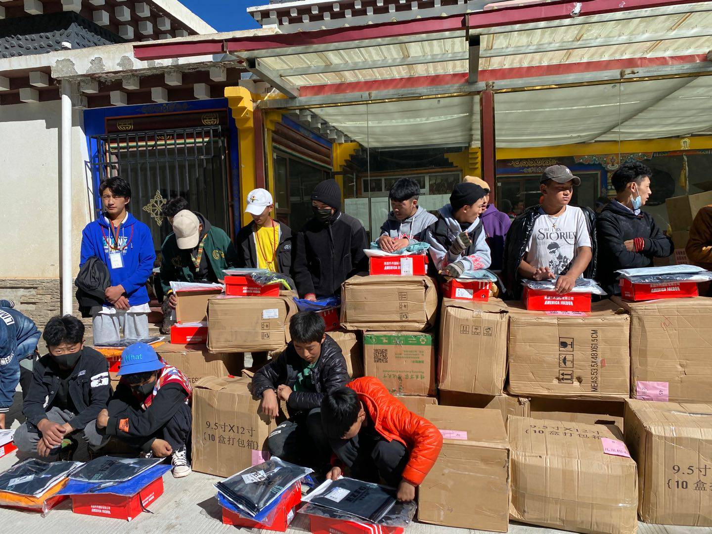 开云手机入口官网-开云online(中国)公益回顾丨家国同欢月同圆 温暖满载甘孜州(图7) 开云手机入口官网-开云online(中国)公益回顾丨家国同欢月同圆 温暖满载甘孜州(图7)