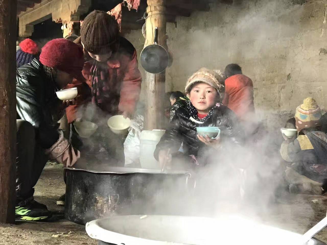 开云手机入口官网-开云online(中国)公益回顾丨家国同欢月同圆 温暖满载甘孜州(图10) 开云手机入口官网-开云online(中国)公益回顾丨家国同欢月同圆 温暖满载甘孜州(图10)