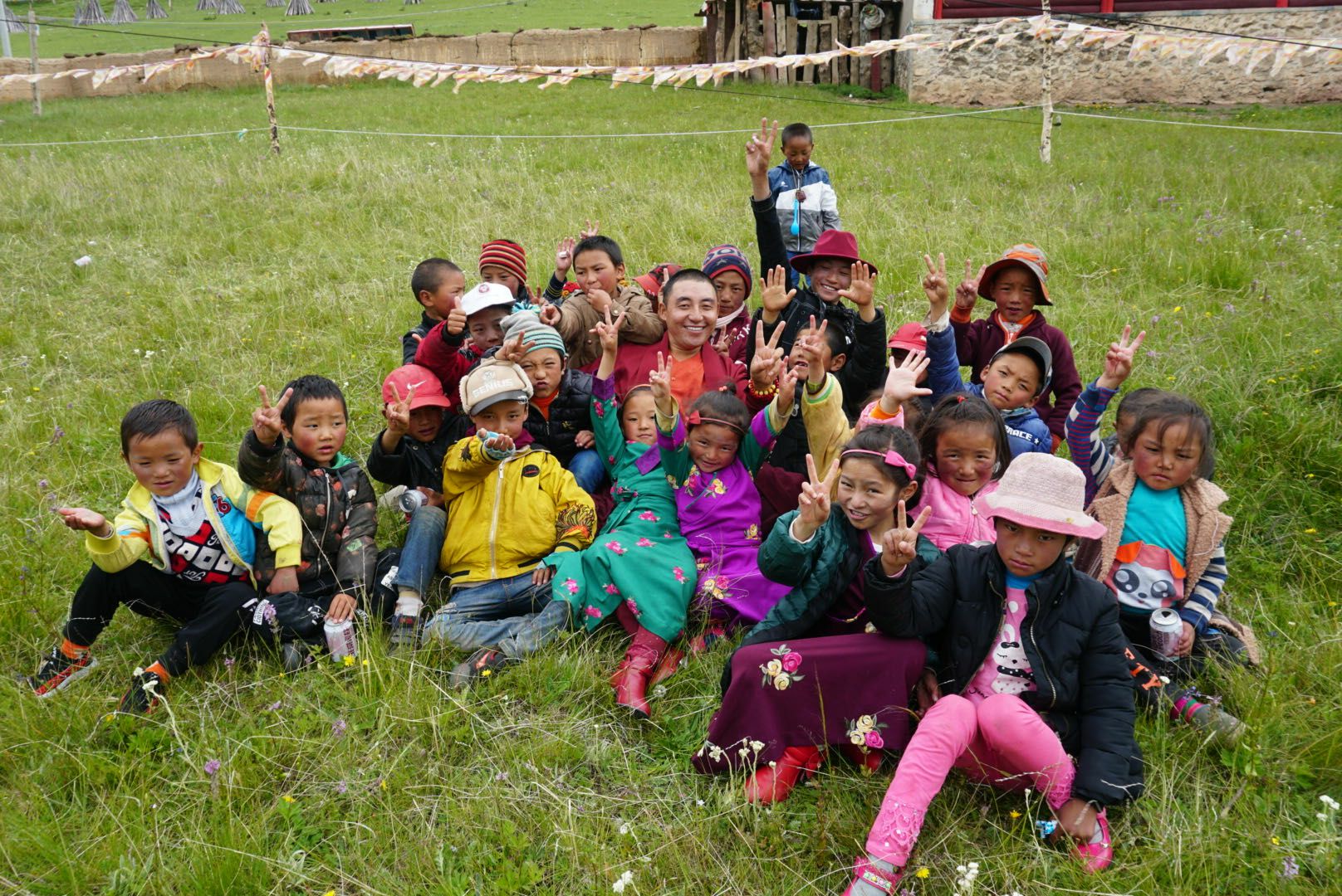 开云手机入口官网-开云online(中国)公益回顾丨家国同欢月同圆 温暖满载甘孜州(图14) 开云手机入口官网-开云online(中国)公益回顾丨家国同欢月同圆 温暖满载甘孜州(图14)